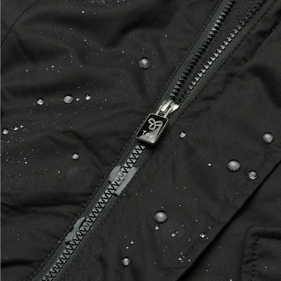 Tna The Summit Parka Short | NWT - Picture 5 of 15